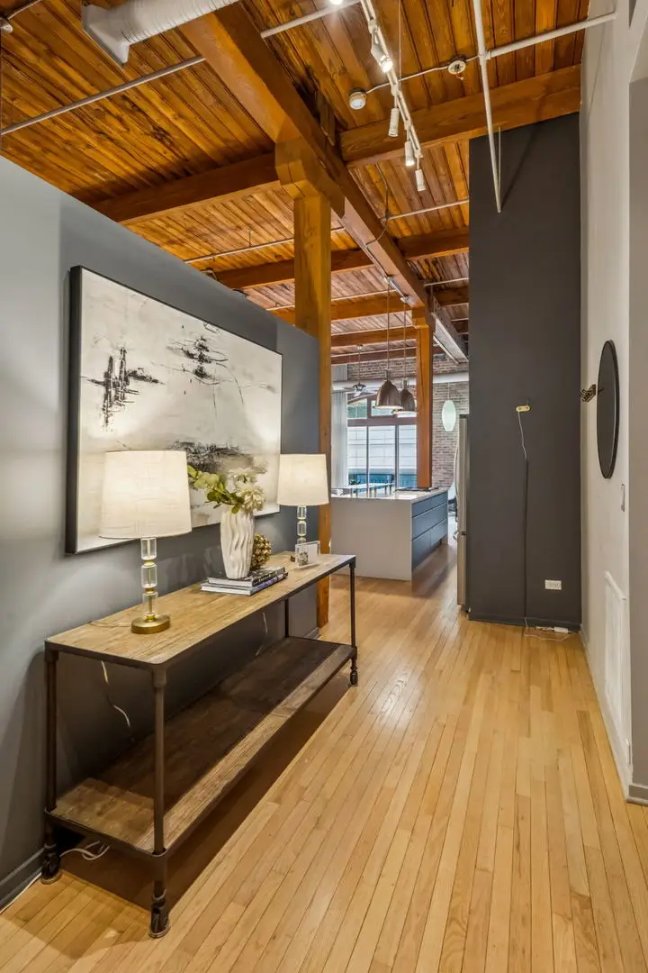 360 W Illinois Street #613, Chicago, IL 60654 - #2