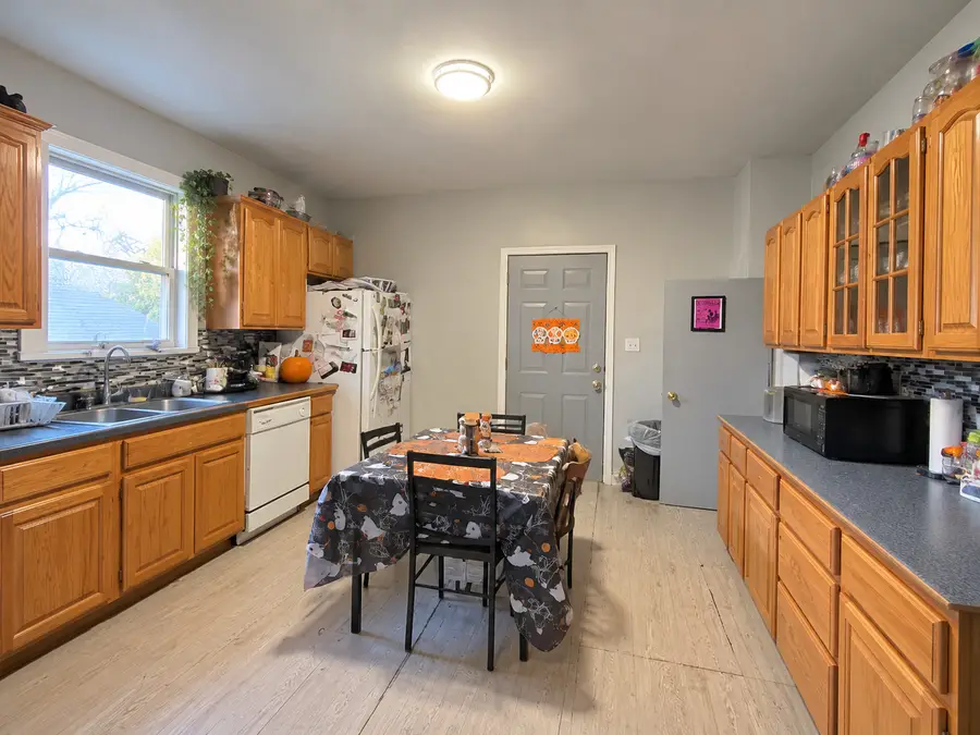 19 E 21st Street, Chicago Heights, IL 60411 - #2