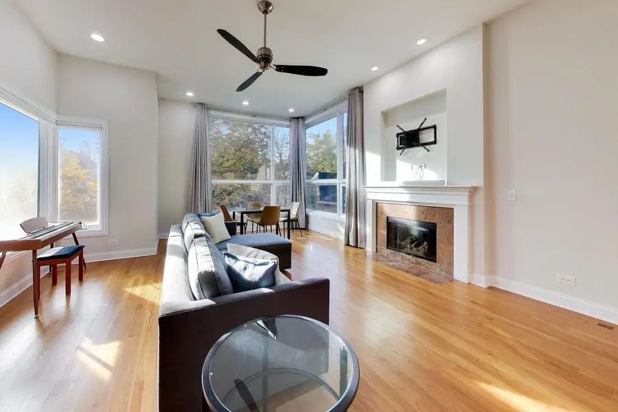 933 N Winchester Avenue #3, Chicago, IL 60622 - #2