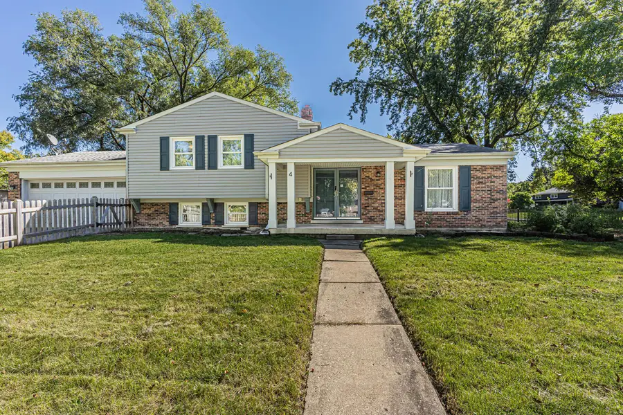 4 Tamarack Avenue, Naperville, IL 60540 - #2