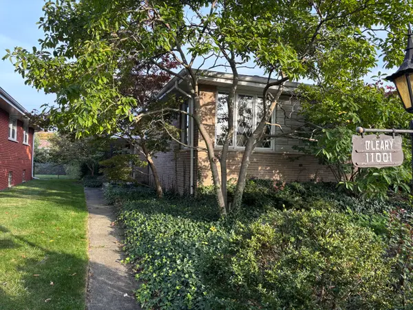 11001 S Kilbourn Avenue, Oak Lawn, IL 60453