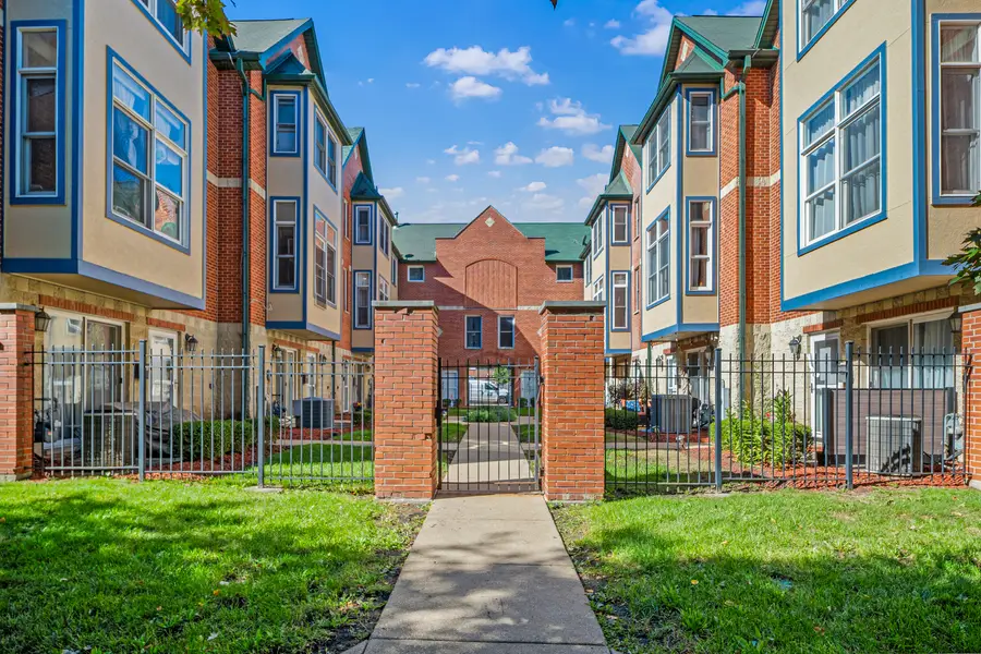 3738 Forest Avenue, Brookfield, IL 60513 - #2