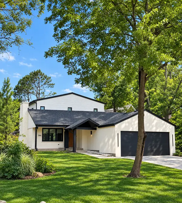 566 Earl Drive, Northfield, IL 60093