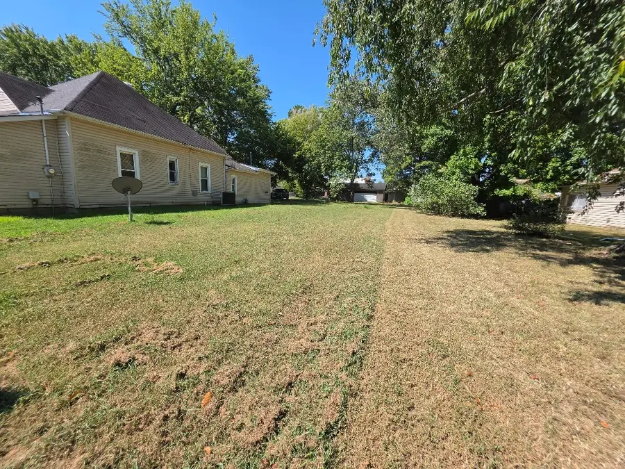 603 S Jesse Street, Christopher, IL 62822 - #3