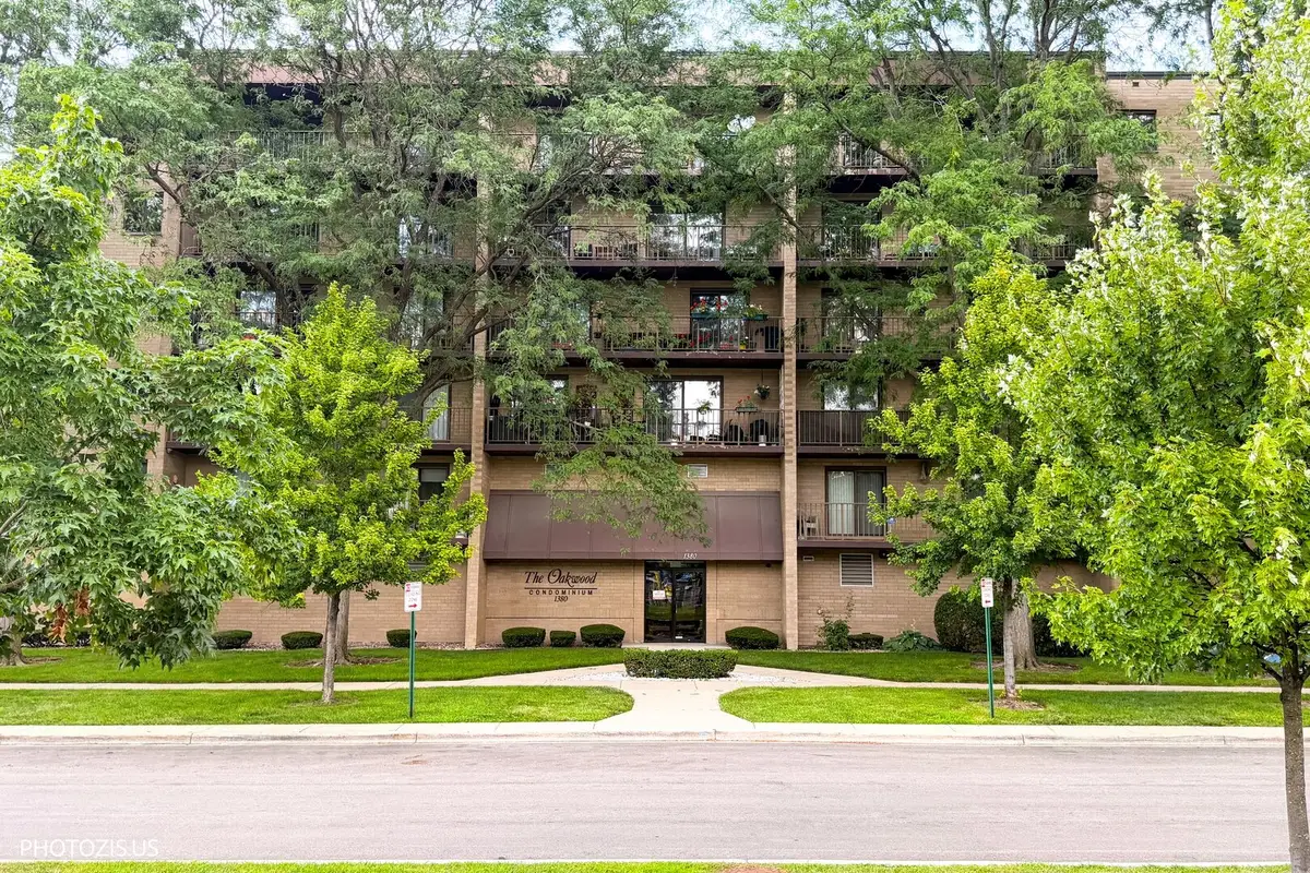 1380 Oakwood Avenue #204, Des Plaines, IL 60016 - #1