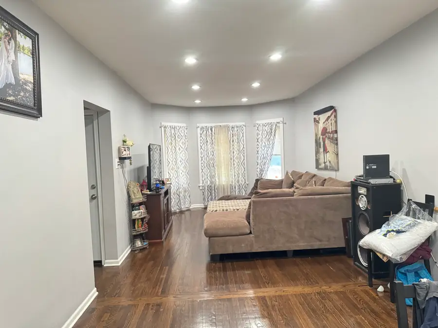 5526 S Bishop Street, Chicago, IL 60636 - #3