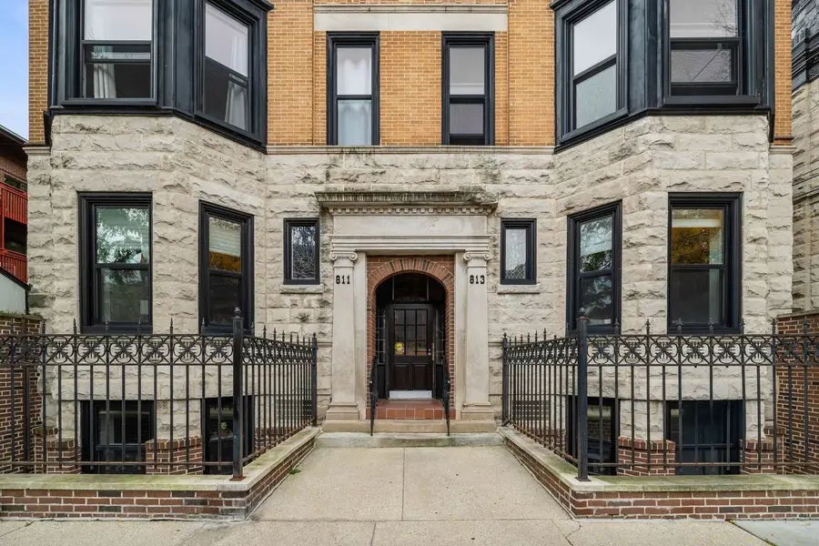 813 W Oakdale Avenue #1W, Chicago, IL 60657 - #2