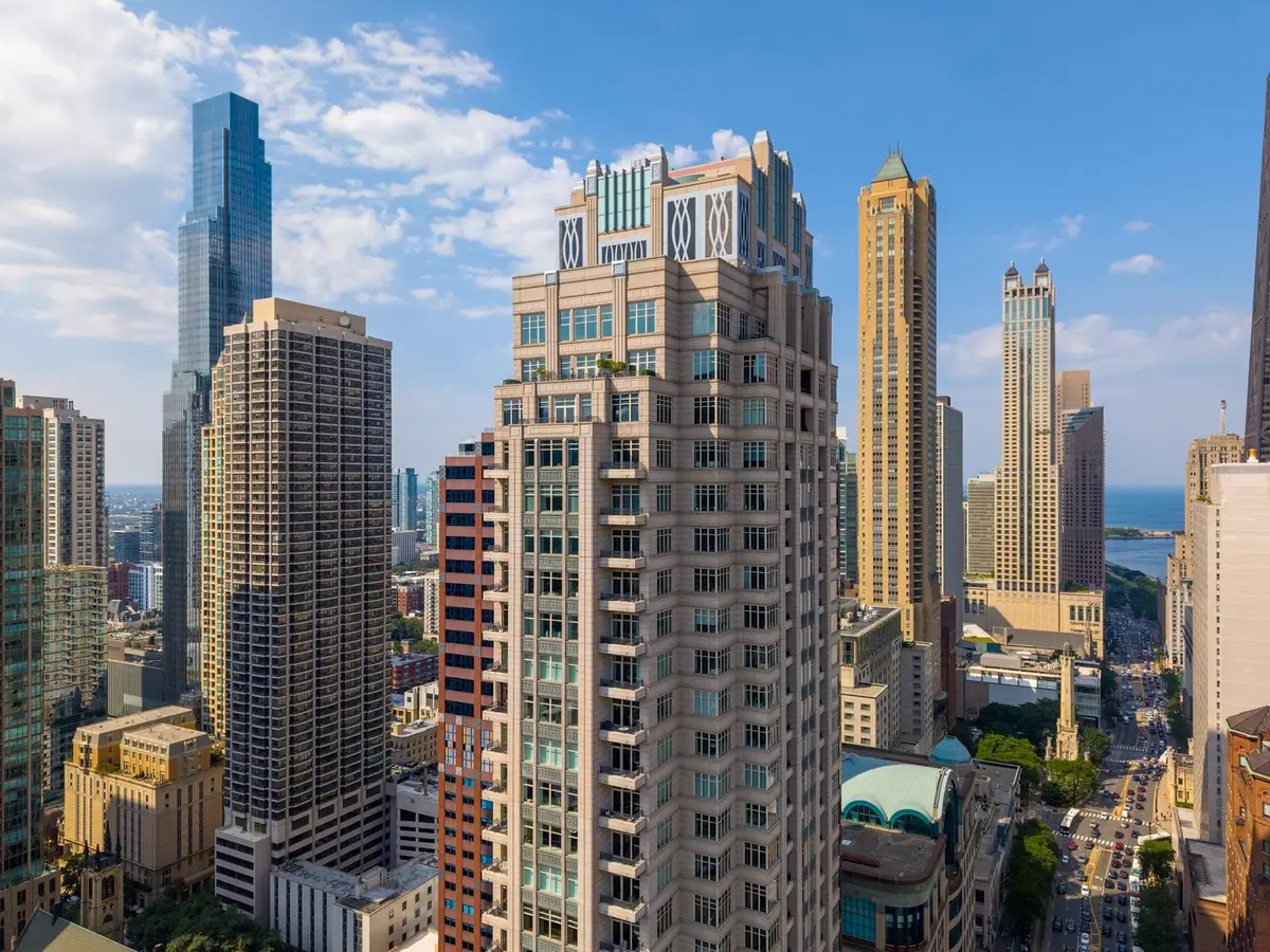 118 E Erie Street #28F, Chicago, IL 60611 - #1