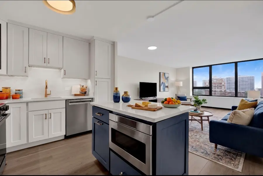 3930 N Pine Grove Avenue #1405, Chicago, IL 60613 - #3