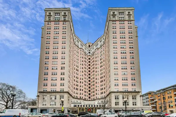 5555 N Sheridan Road #103, Chicago, IL 60640