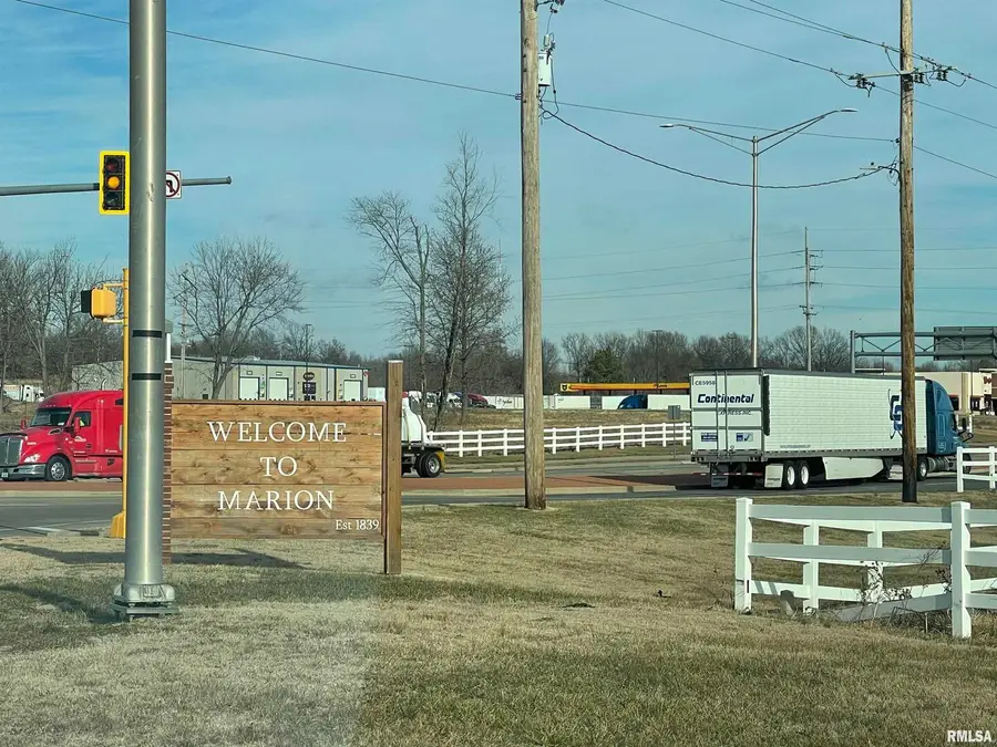 2103 The Hill Avenue, Marion, IL 62959 - Image #3