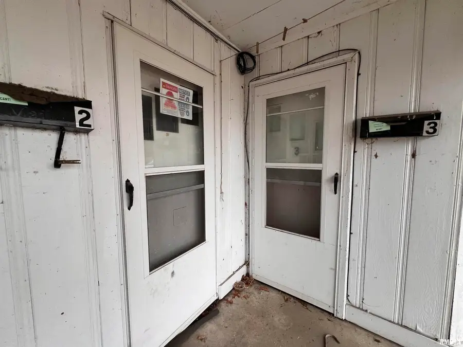 406 S University Avenue, Carbondale, IL 62901 - #3