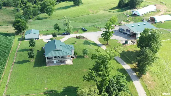 1548 Koehn Road, Ava, IL 62907