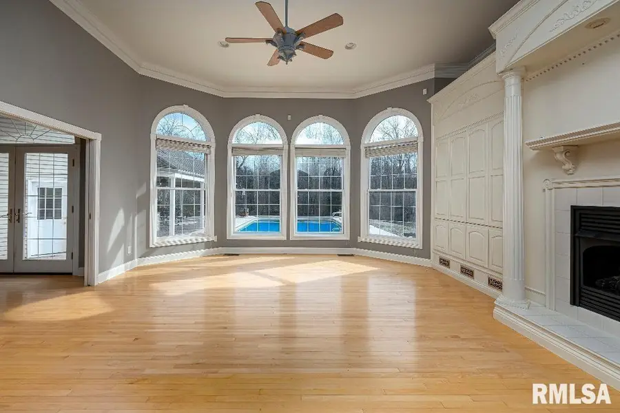 3115 W Striegel Rd Road, Carbondale, IL 62901 - #3