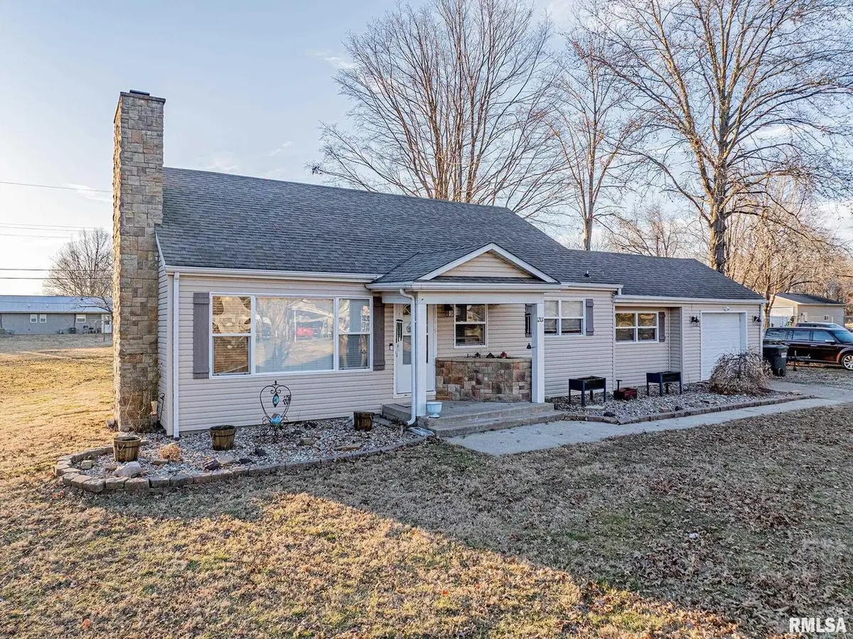 1201 N Franklin Street, Salem, IL 62881 - Image #1