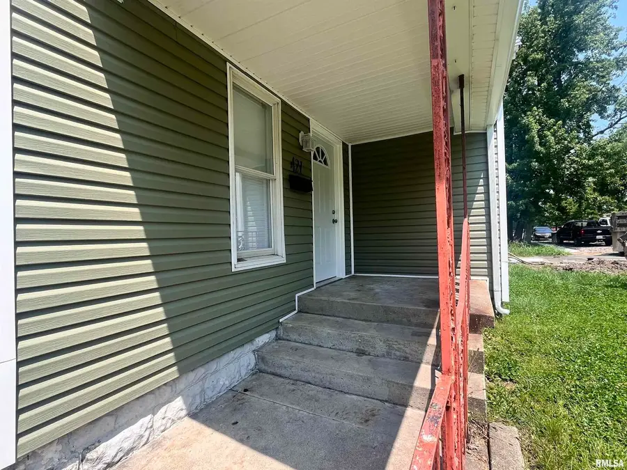 421 N 18th Street, Herrin, IL 62948 - Image #2