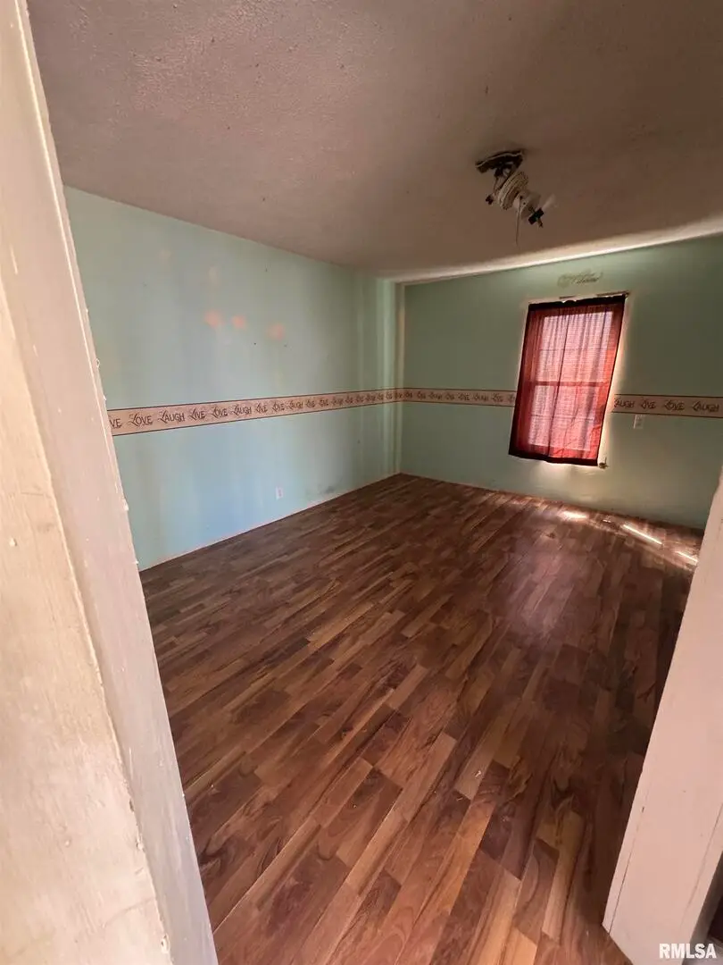 734 N Division Street, Du Quoin No 11, IL 62832 - Image #2