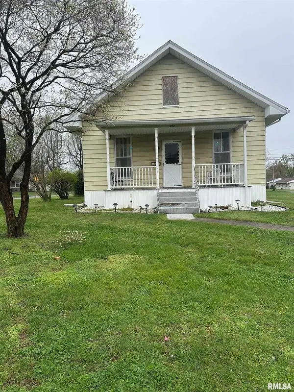 402 E Keyes Street, Duquoin, IL 62832