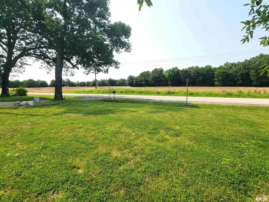 7324 State Route 161, Iuka, IL 62849 - #3