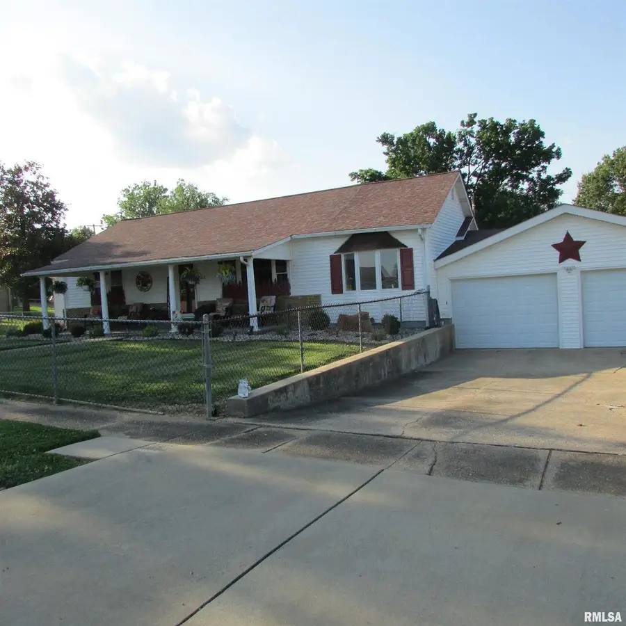 273 W Mcclernand Avenue, Shawneetown, IL 62984 - #2