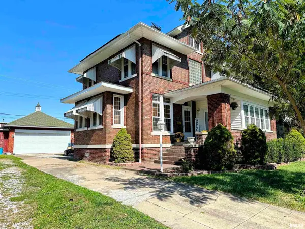 404 E 5th Street, Johnston City, IL 62951