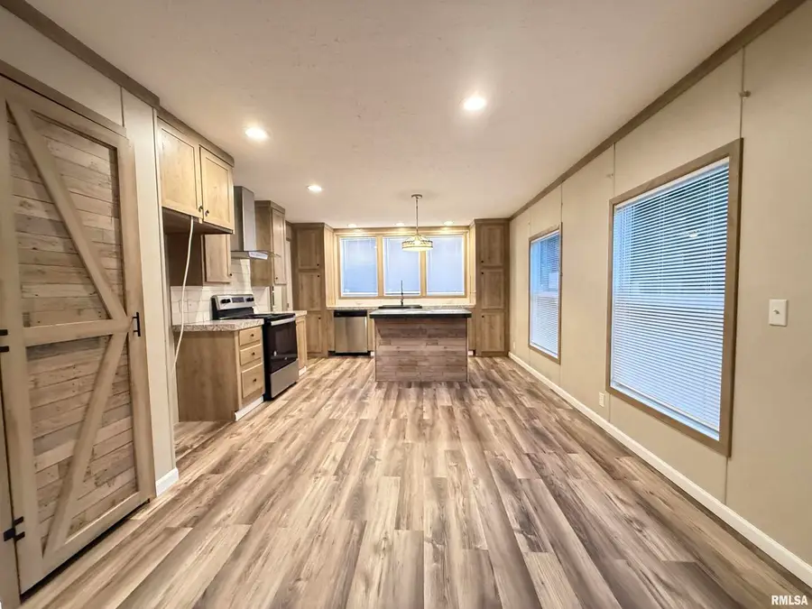 9049 Grassy Road, Marion, IL 62959 - Image #2