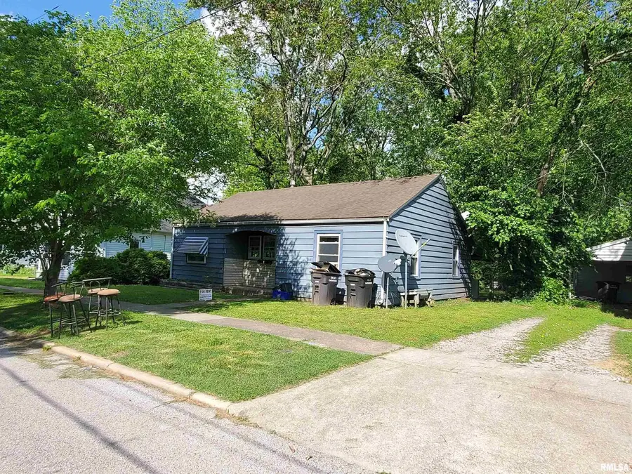 607 N Almond Street #Front House, Carbondale, IL 62901 - Image #2