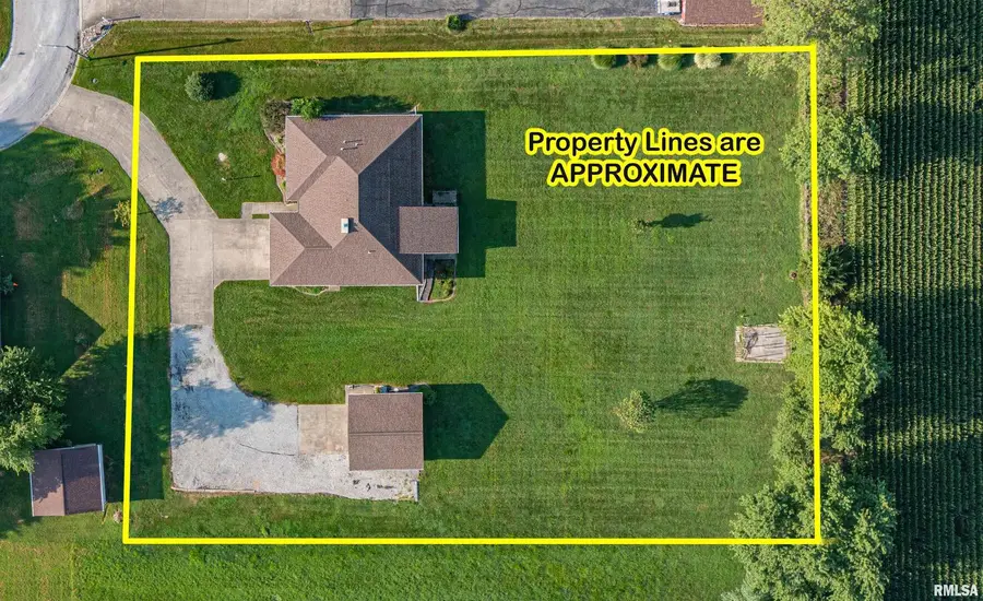 111 Hawthorn Estates Road, Salem, IL 62881 - Image #3