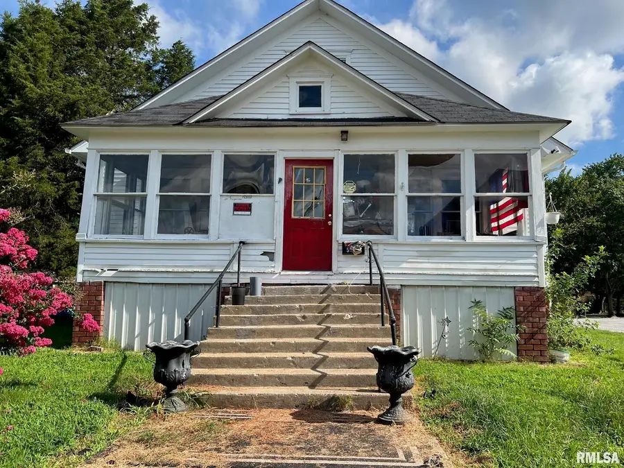 503 E Poplar Street, West Frankfort, IL 62896 - #2