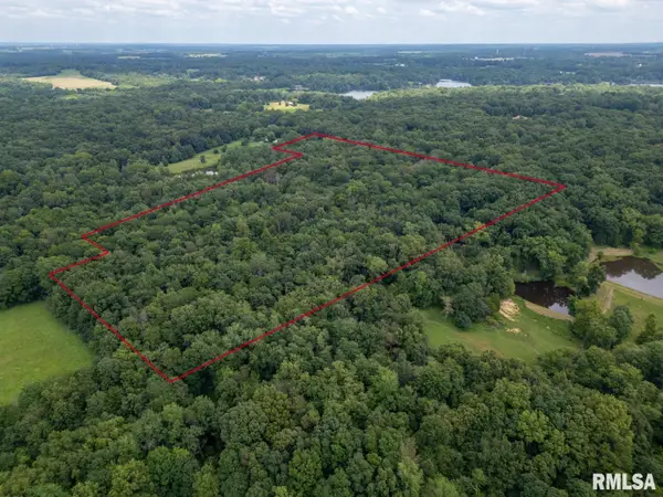 2655 Mcreynolds Lane, West Frankfort, IL 62896