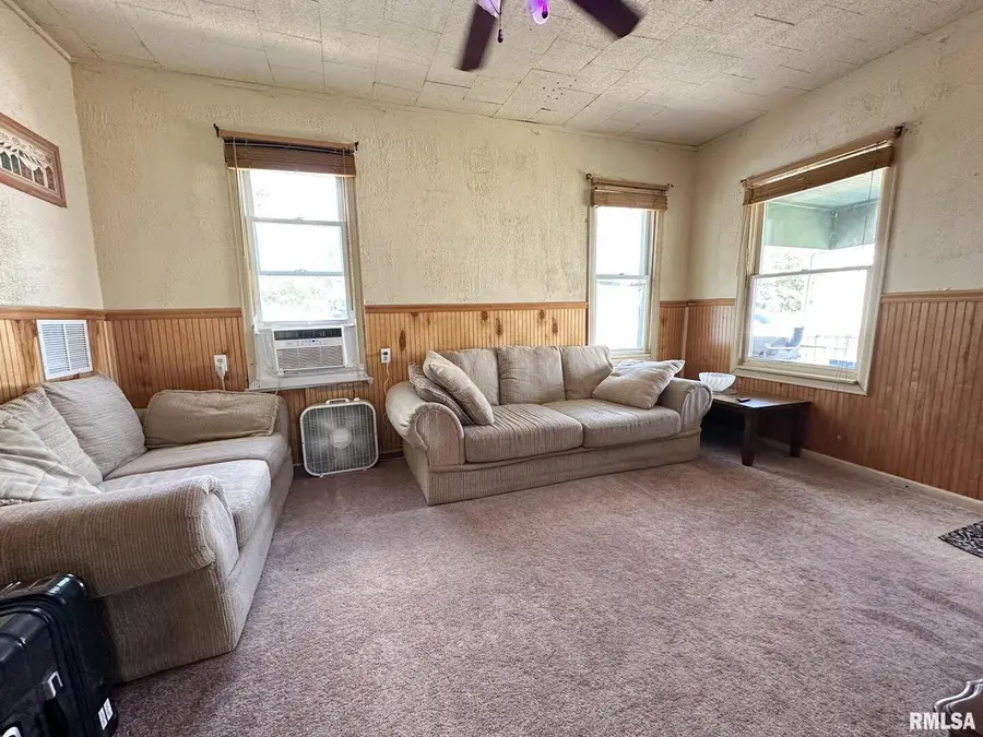 105 S 27th Street, Herrin, IL 62948 - #3