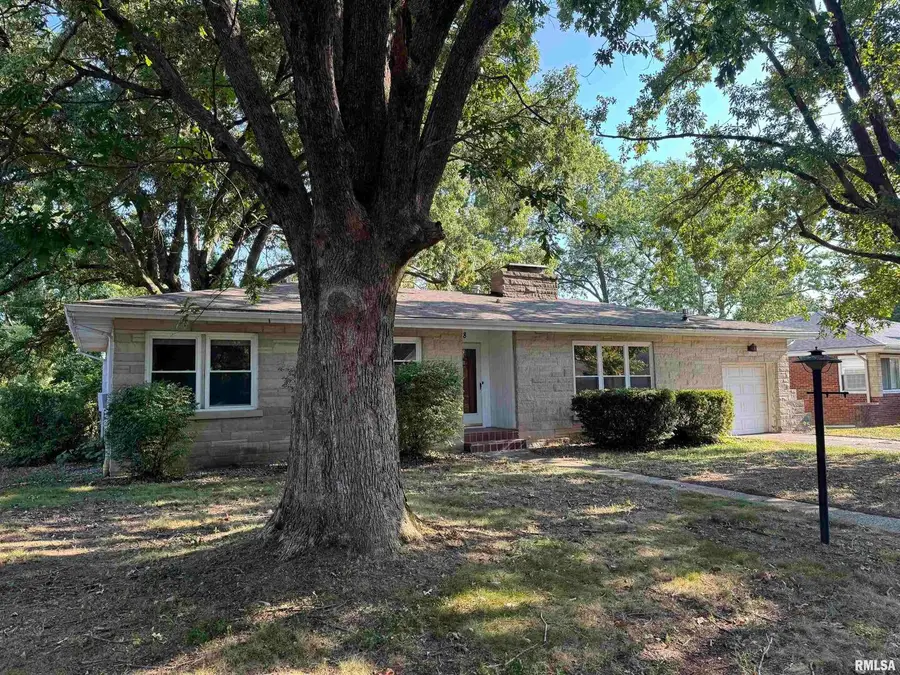 8 Northbrook Drive, Mount Vernon, IL 62864 - #2