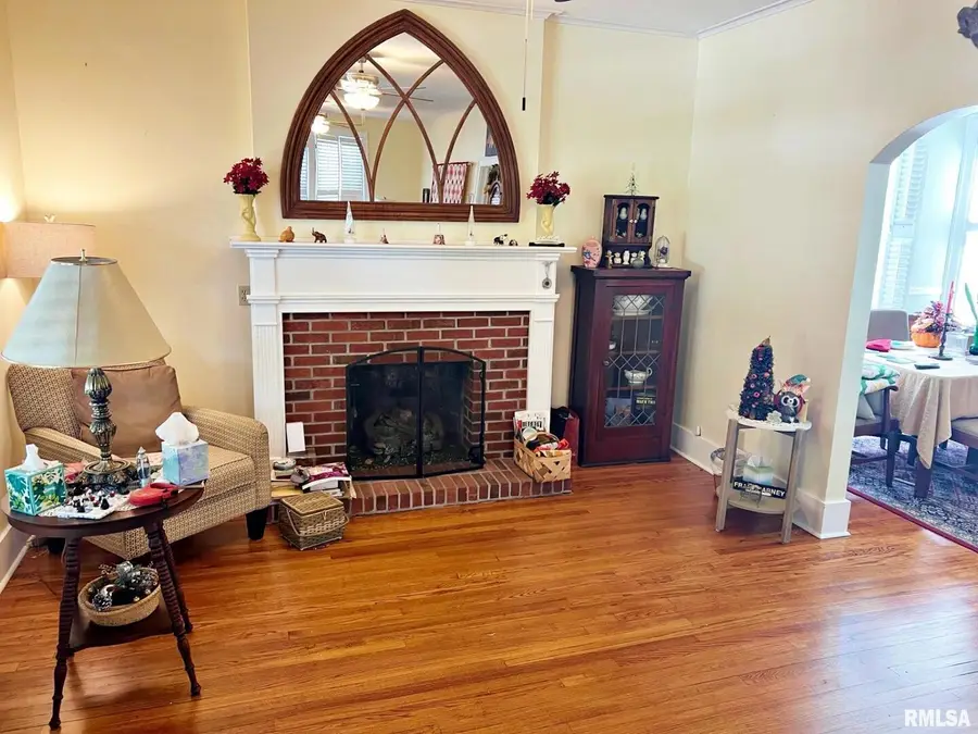 610 Metropolis Street, Metropolis, IL 62960 - #2