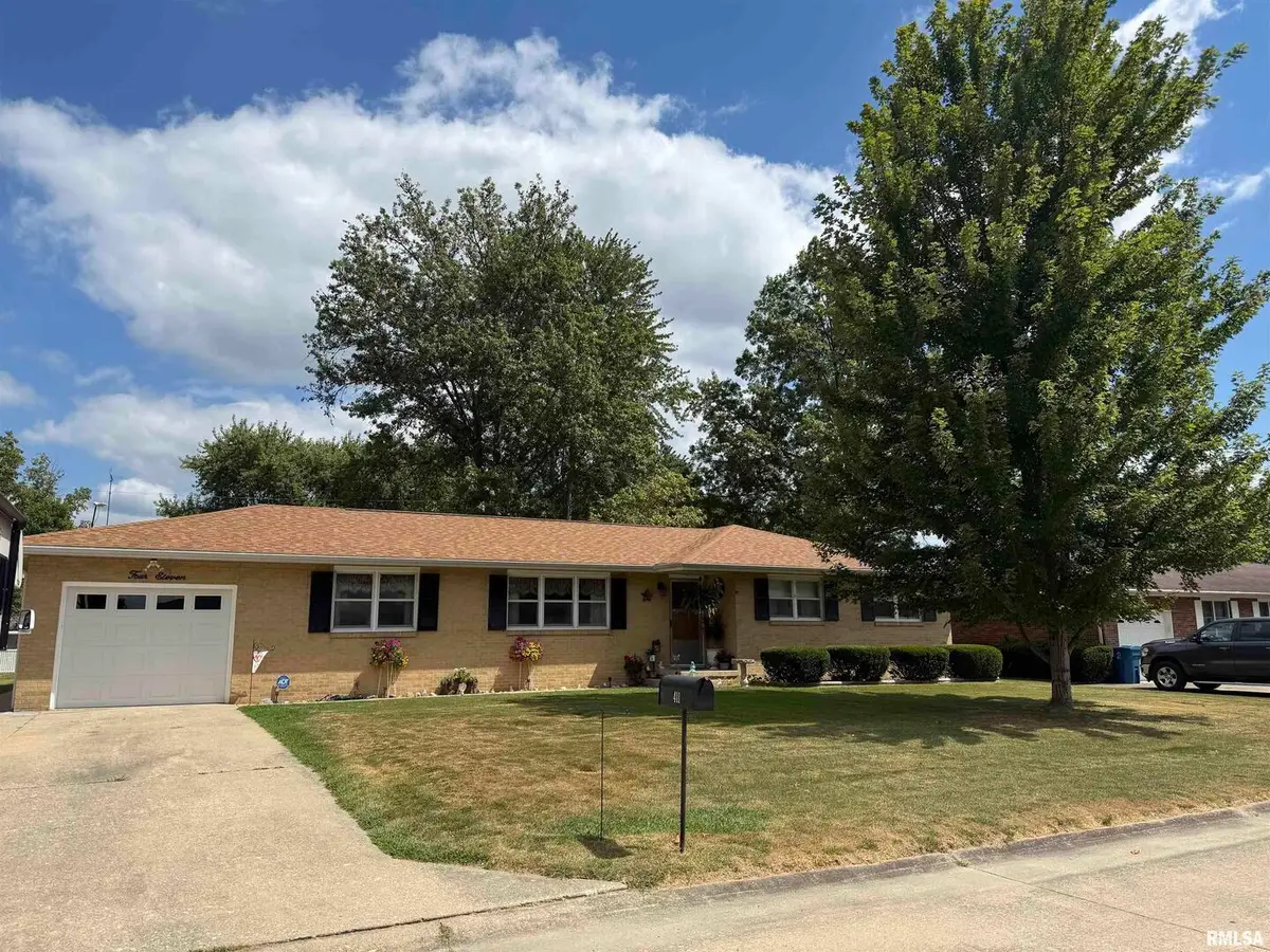 411 Sunset Drive, Centralia, IL 62801 - #1