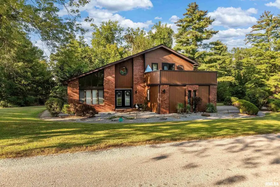 183 Heritage Rd Road, Carbondale, IL 62903 - #2