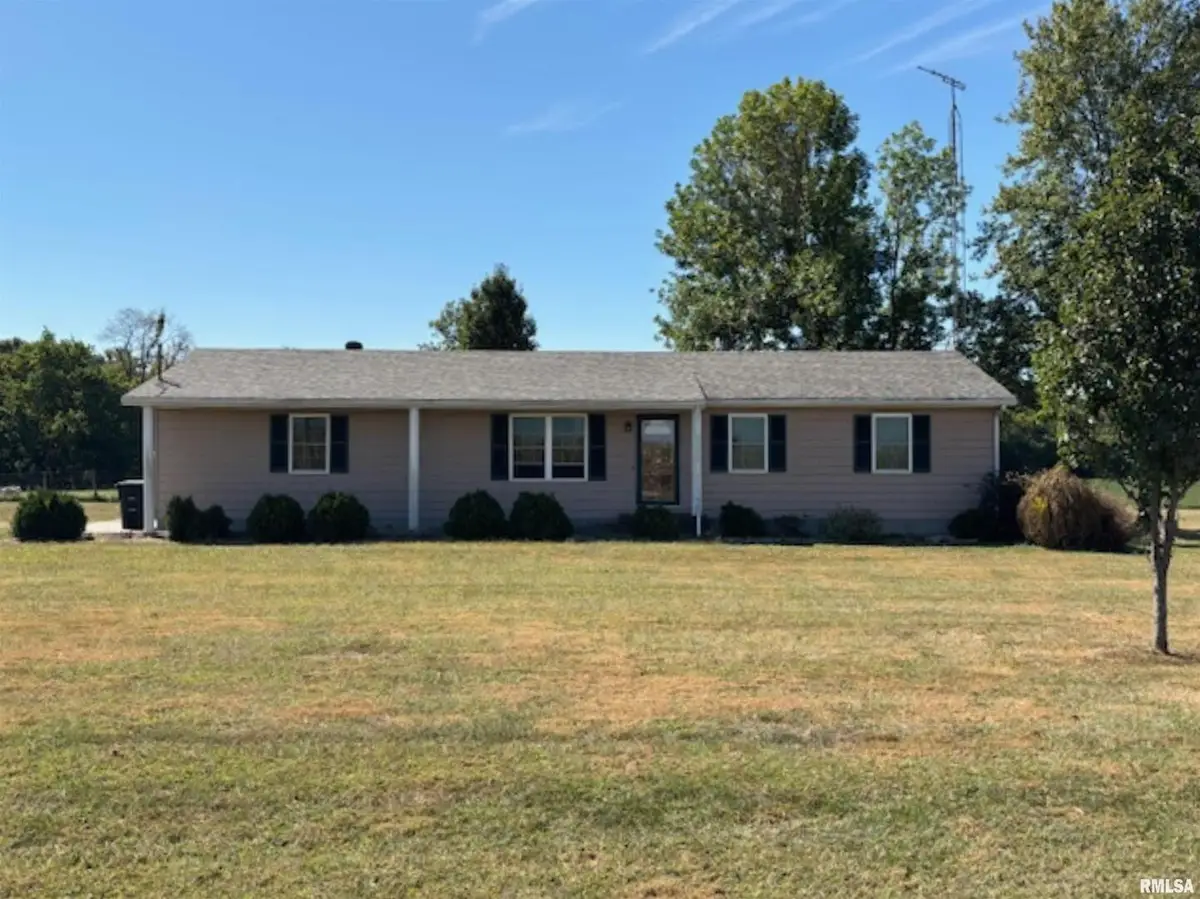 962 Red Stripe Rd Road, Sandoval, IL 62882 - #1