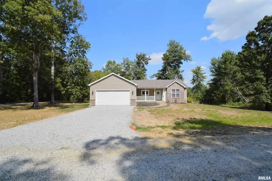 18562 E Hill Street, Mount Vernon, IL 62864 - #3