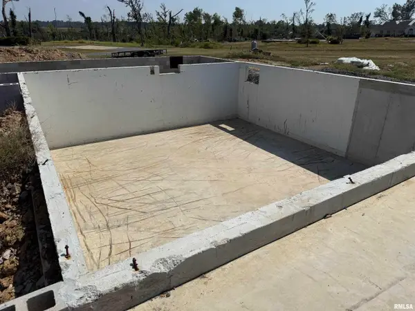 12901 Leslie Court, Marion, IL 62959