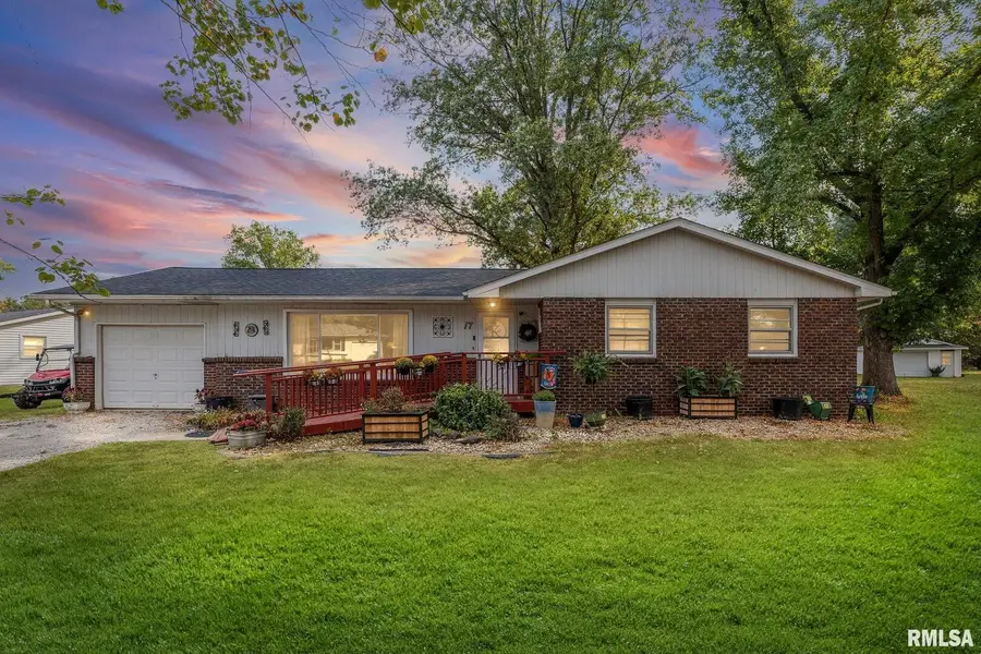 17 Crestwood Drive, Centralia, IL 62801-6705 - #3