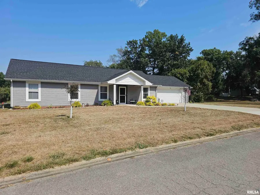 6 Brookhaven Drive, Mount Vernon, IL 62864 - Image #2