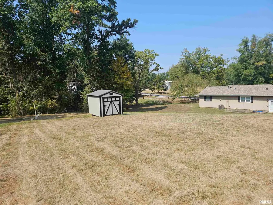 6 Brookhaven Drive, Mount Vernon, IL 62864 - Image #3
