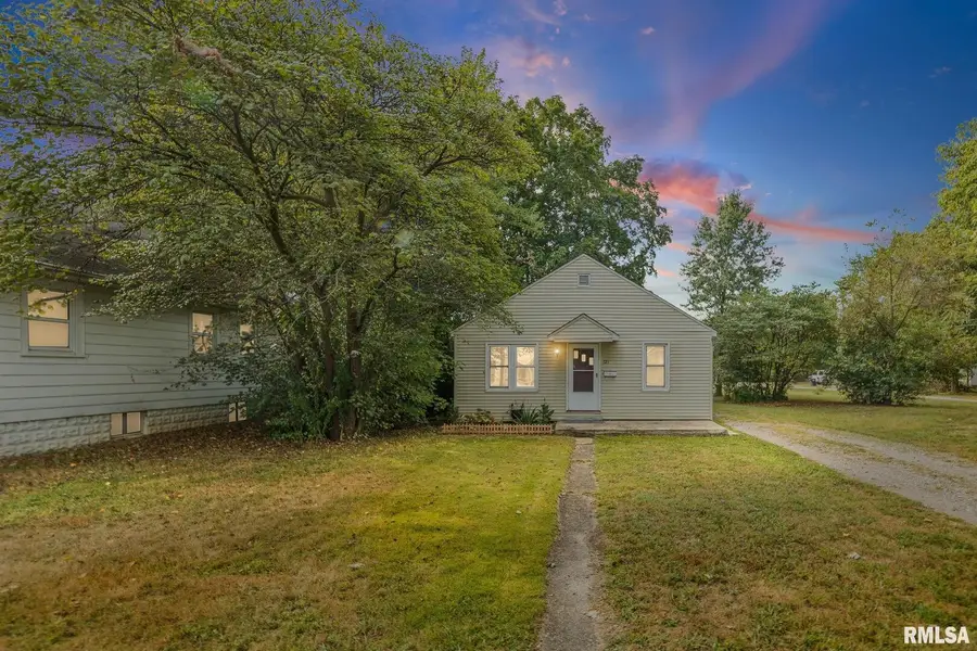 721 W Whittaker Street, Salem, IL 62881 - Image #3