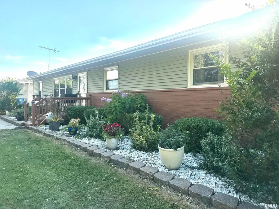 634 Sara Drive, Centralia, IL 62801 - Image #3