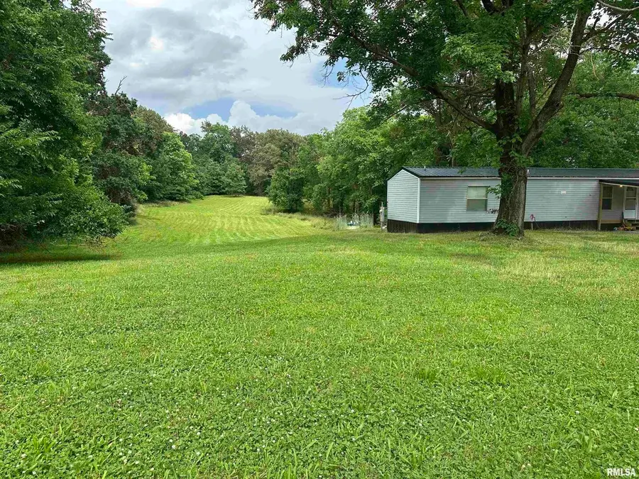 615 Liberty Road, Harrisburg, IL 62946 - Image #2