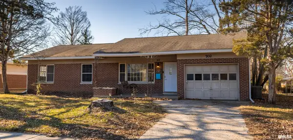 702 S Dixon Avenue, Carbondale, IL 62901