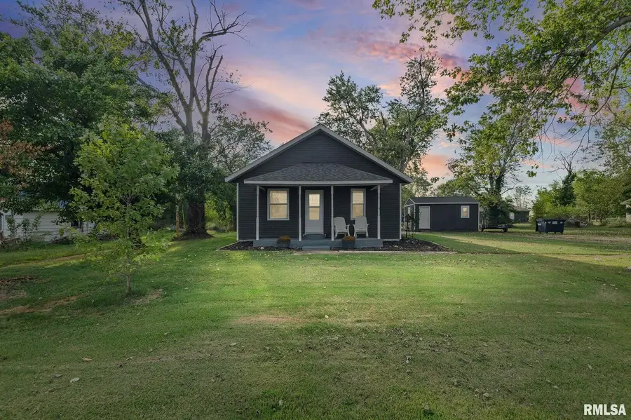 2109 N Broadway Avenue, Salem, IL 62881 - Image #3