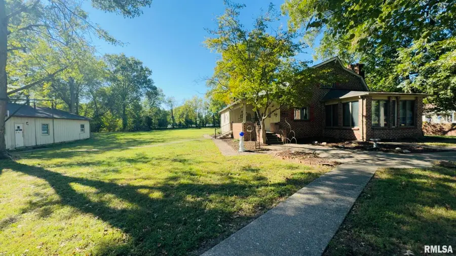 601 1st Street, Benton, IL 62812 - Image #3