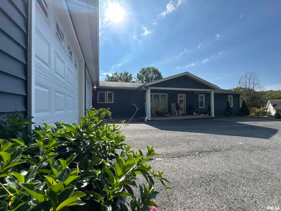 564 Pleasant Lane, Jonesboro, IL 62952 - Image #2