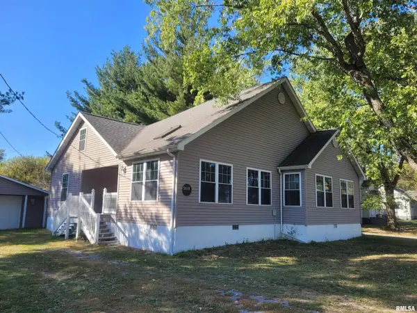 2611 Benton Road, Mt Vernon, IL 62864