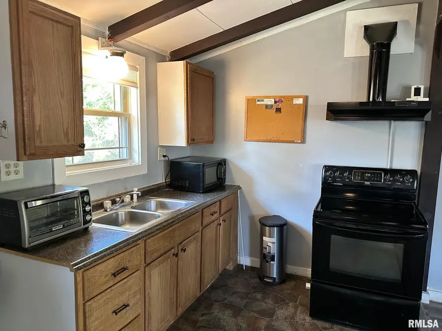 10647 Pasadena Rd Road, Carbondale, IL 62901 - #3